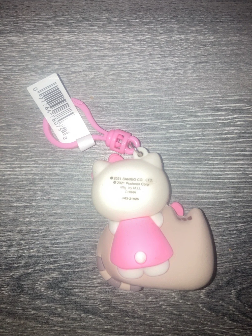 Sanrio Hello Kitty & Pusheen Pink Clip Keychain Charm